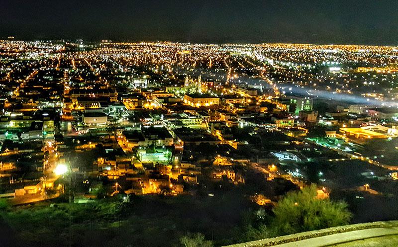 Panorámica nocturna de la ciudad de Hermosillo. Fotografía del archivo personal del autor
