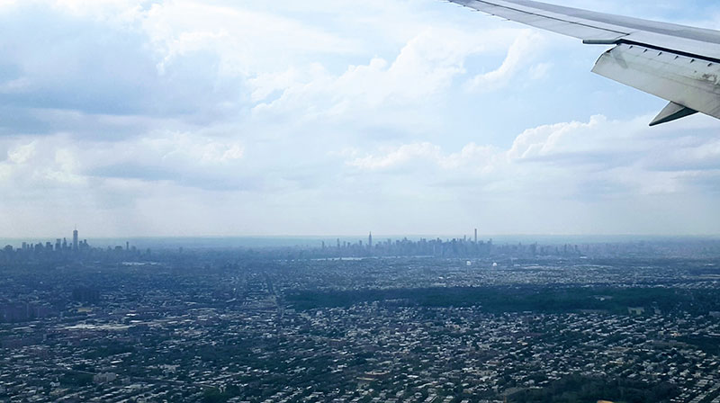 Llegando a Nueva York en un vuelo del año 2016. Del archivo personal del autor